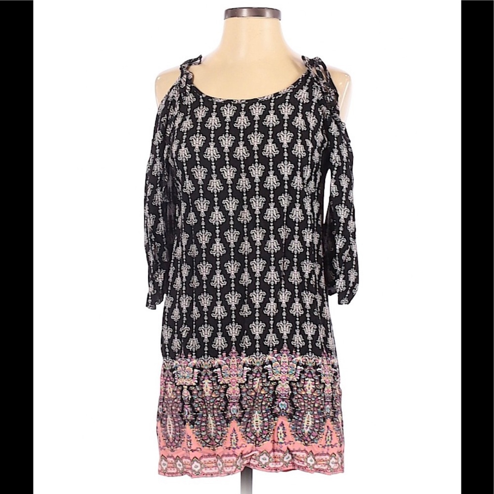 Bohemian open shoulder mini dress. Size small